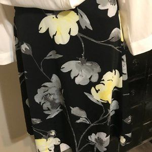 NYCC Black Floral Skirt S
